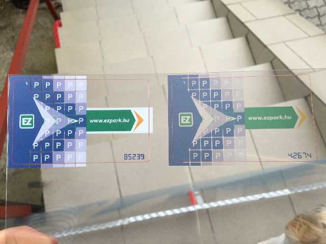 Plasztik átlátszó névjegykártya